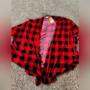 Heimish NWT throw! Perfect for Christmas